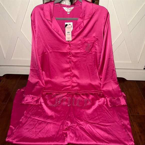 Juicy Couture Satin Silk Pink Pajama Set in Size Large - Picture 2 of 9